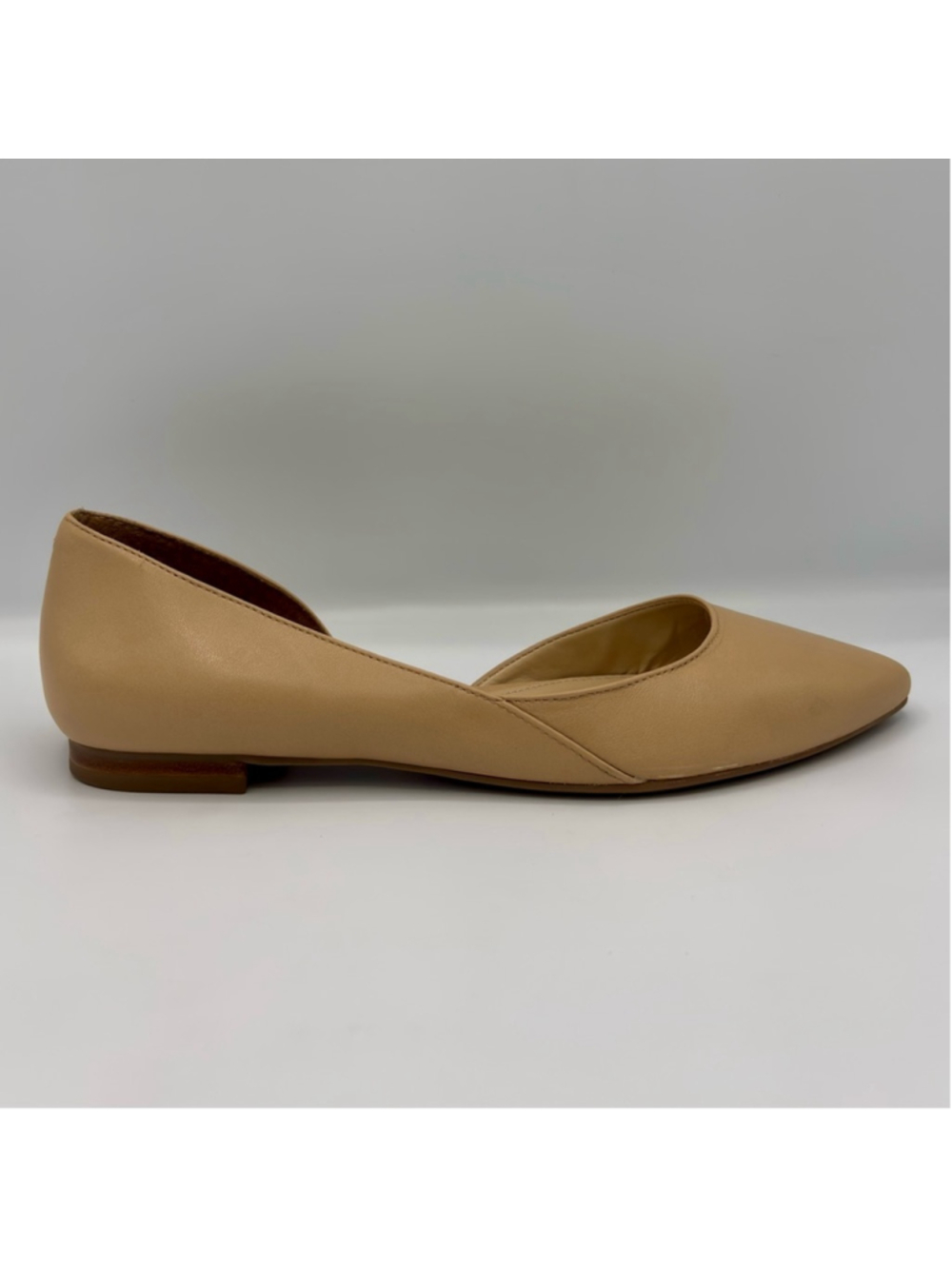 MARC FISHER Sunny Half D'orsay Flat In Beige Leather Size 7.5 - Picture 3 of 14